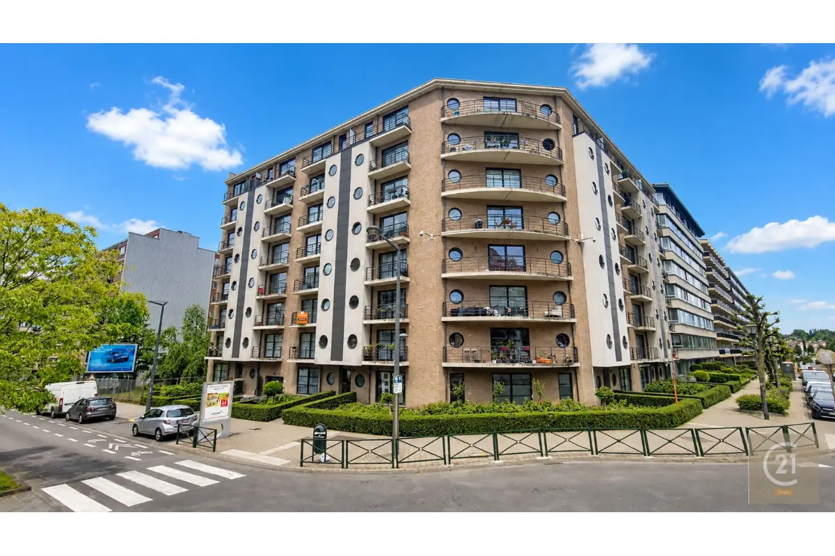 Appartement te  koop in Koekelberg 1081 285000.00€ 2 slaapkamers 90.00m² - Zoekertje 780692