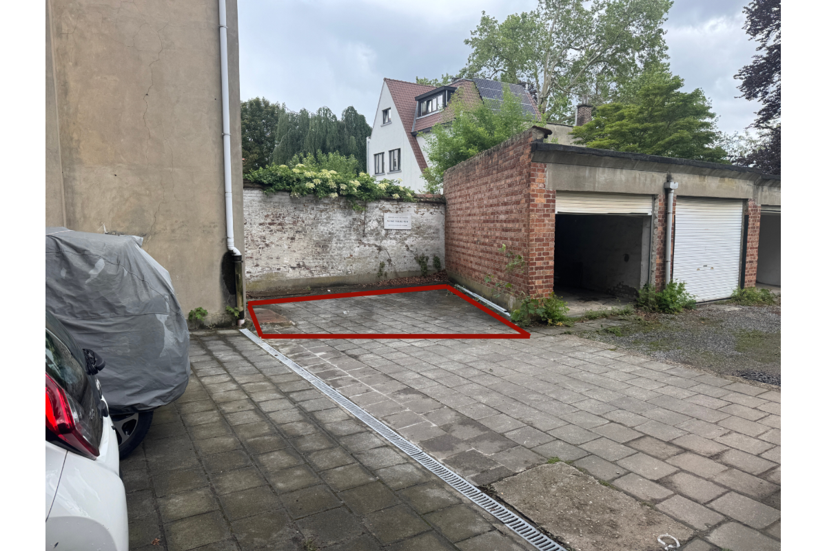 Parking te  koop in Elsene 1050 39000.00€  slaapkamers m² - Zoekertje 782203
