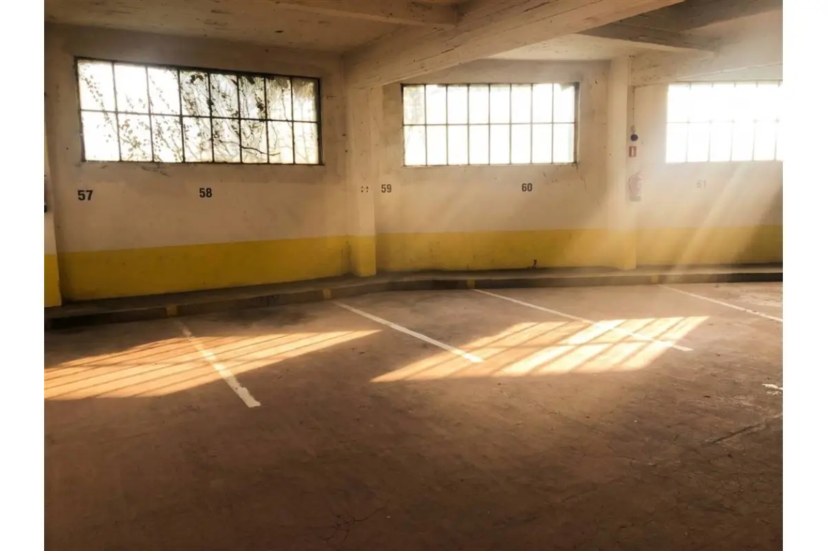 Box à louer à Liège 4000 100.00€  chambres m² - annonce 782497
