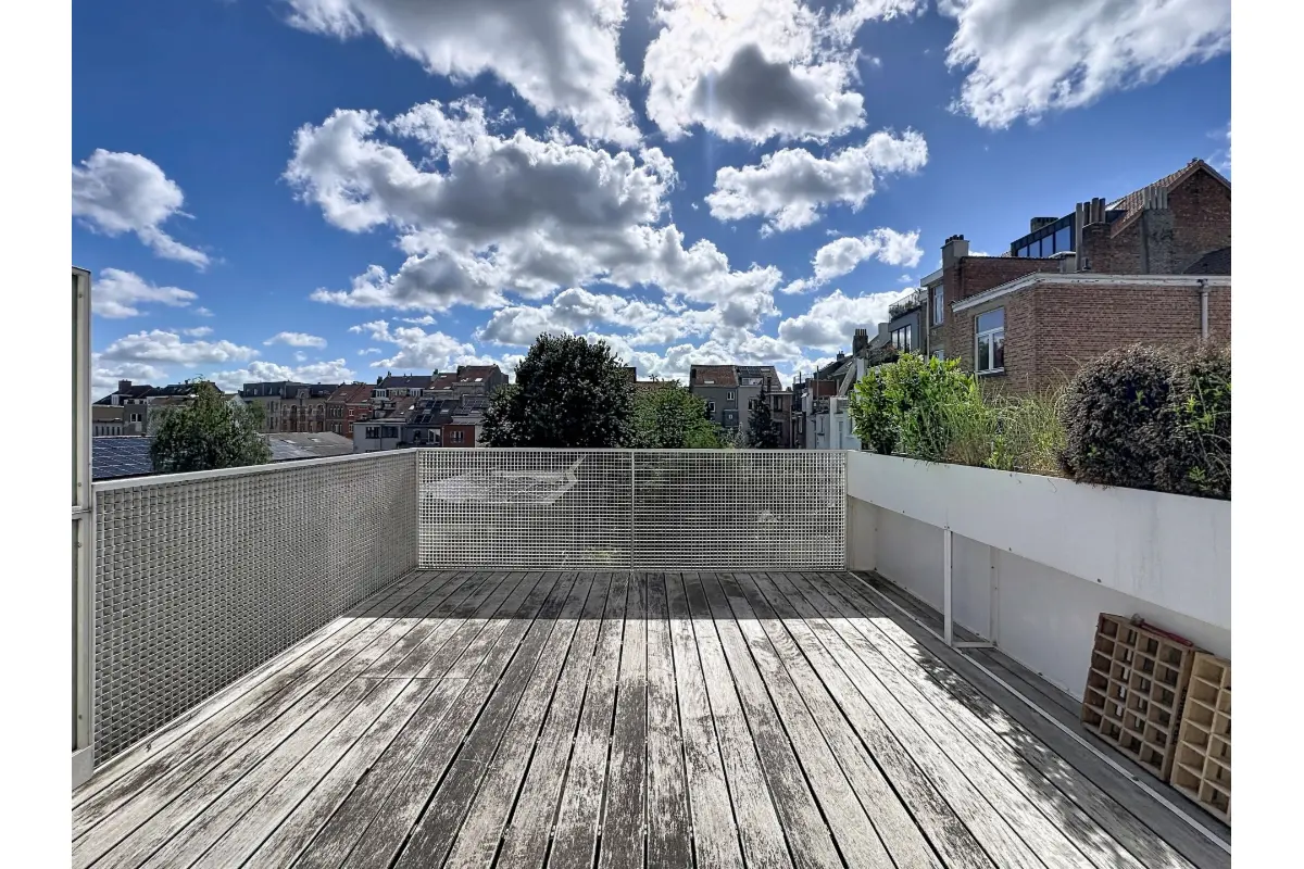 Appartement te  koop in Vorst 1190 295000.00€ 1 slaapkamers 85.00m² - Zoekertje 782581