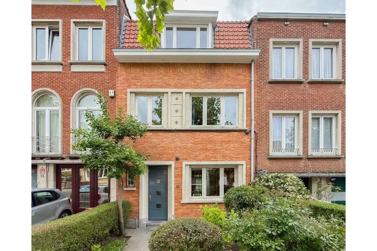Huis te  in Ukkel 1180 895000.00€ 3 slaapkamers 210.00m² - Zoekertje 782932