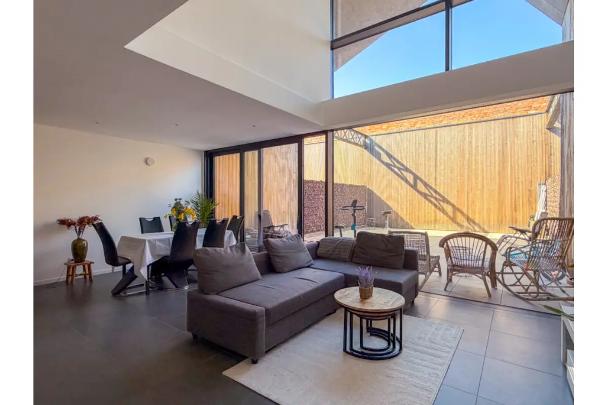 Loft te  huur in Moeskroen 7700 1240.00€ 2 slaapkamers 97.00m² - Zoekertje 782279