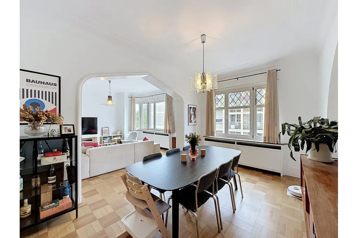 Appartement à  à Woluwe-Saint-Lambert 1200 475000.00€ 2 chambres 119.00m² - annonce 782174