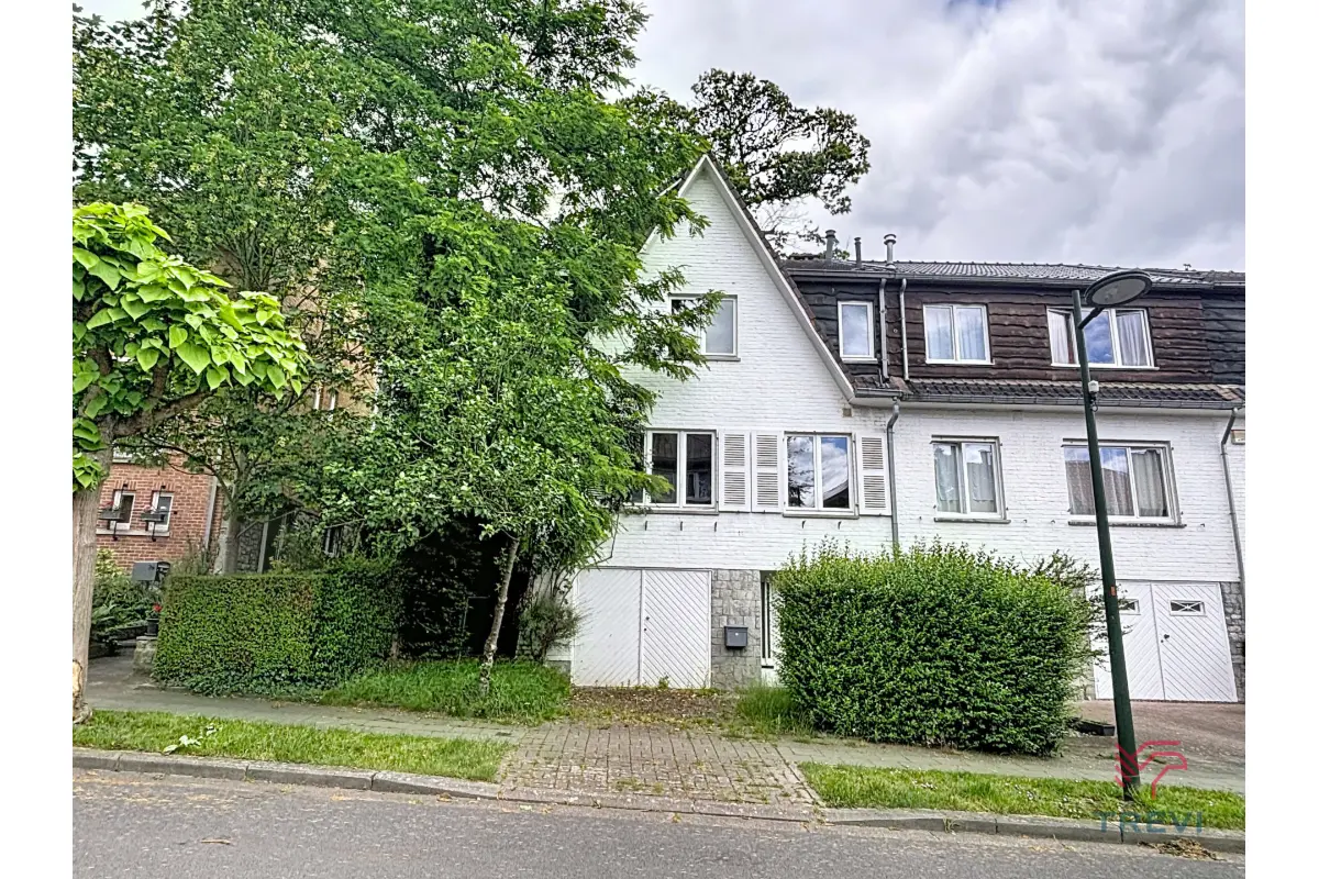 Huis te  huur in Sint-Pieters-Woluwe 1150 1700.00€ 3 slaapkamers 140.00m² - Zoekertje 782886