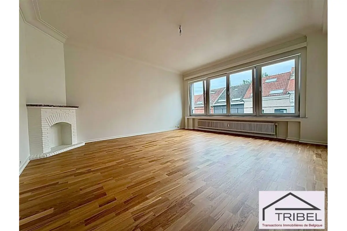Appartement te  in Elsene 1050 1300.00€ 1 slaapkamers 73.00m² - Zoekertje 782914