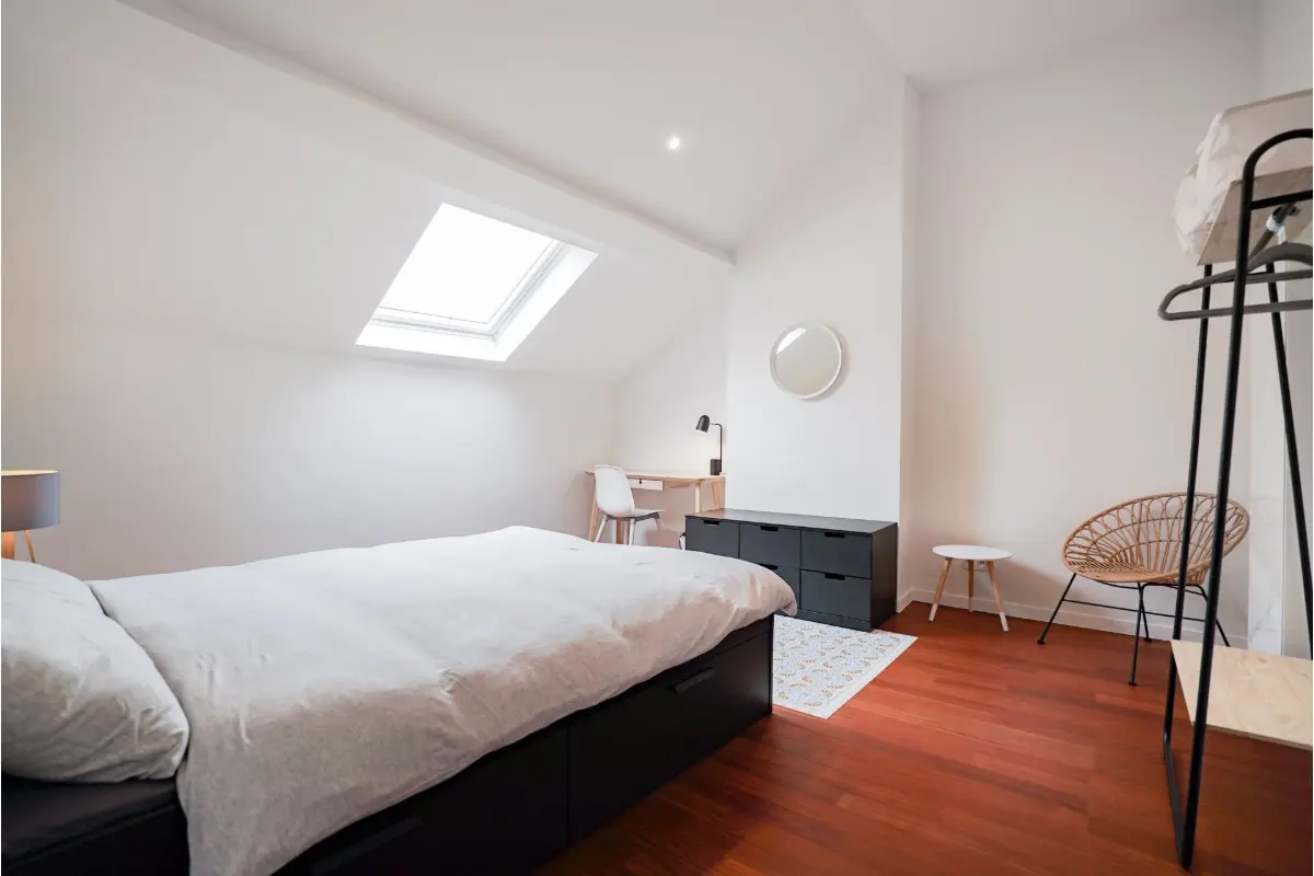 Studio te  huur in Elsene 1050 580.00€ 9 slaapkamers 300.00m² - Zoekertje 784060