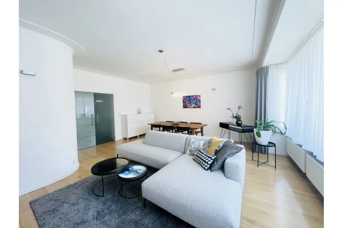 Appartement à louer à Woluwe-Saint-Lambert 1200 1450.00€ 1 chambres 75.00m² - annonce 784162