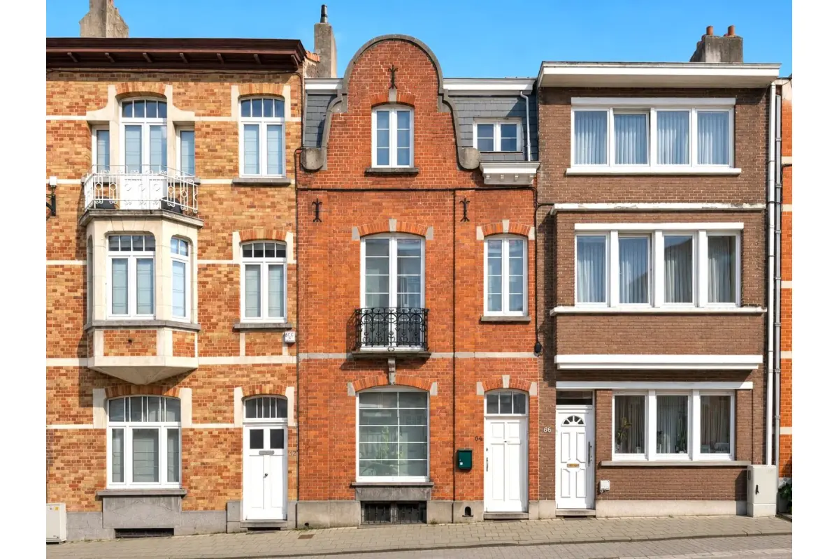 Huis te  huur in Sint-Pieters-Woluwe 1150 2900.00€ 4 slaapkamers 170.00m² - Zoekertje 783641