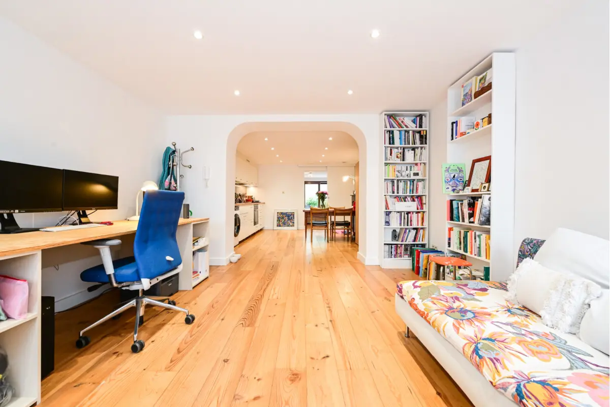 Rez-de-chaussée à vendre à Schaerbeek 1030 200000.00€ 1 chambres 70.00m² - annonce 784196