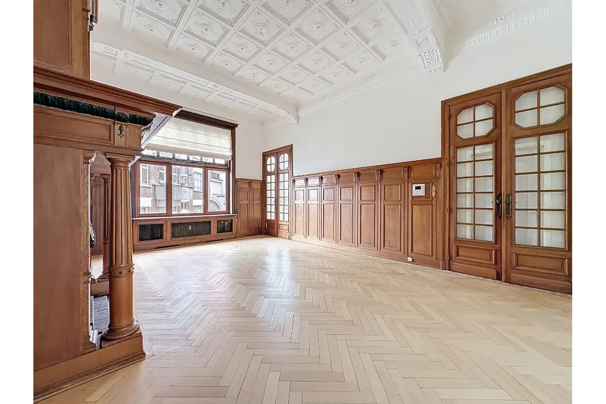 Commerce à louer à Uccle 1180 2070.00€  chambres 102.00m² - annonce 783557
