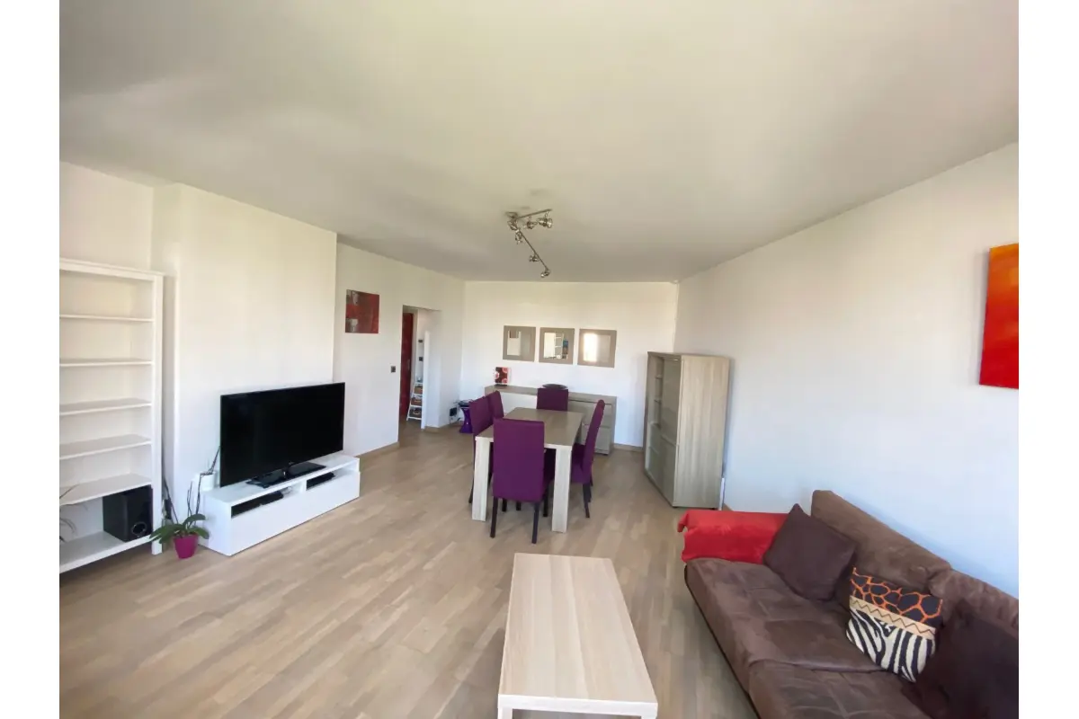 Appartement te  koop in Koekelberg 1081 205000.00€ 1 slaapkamers 72.00m² - Zoekertje 783701