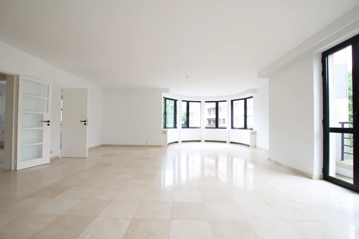 Appartement à louer à Uccle 1180 2200.00€ 3 chambres m² - annonce 784465