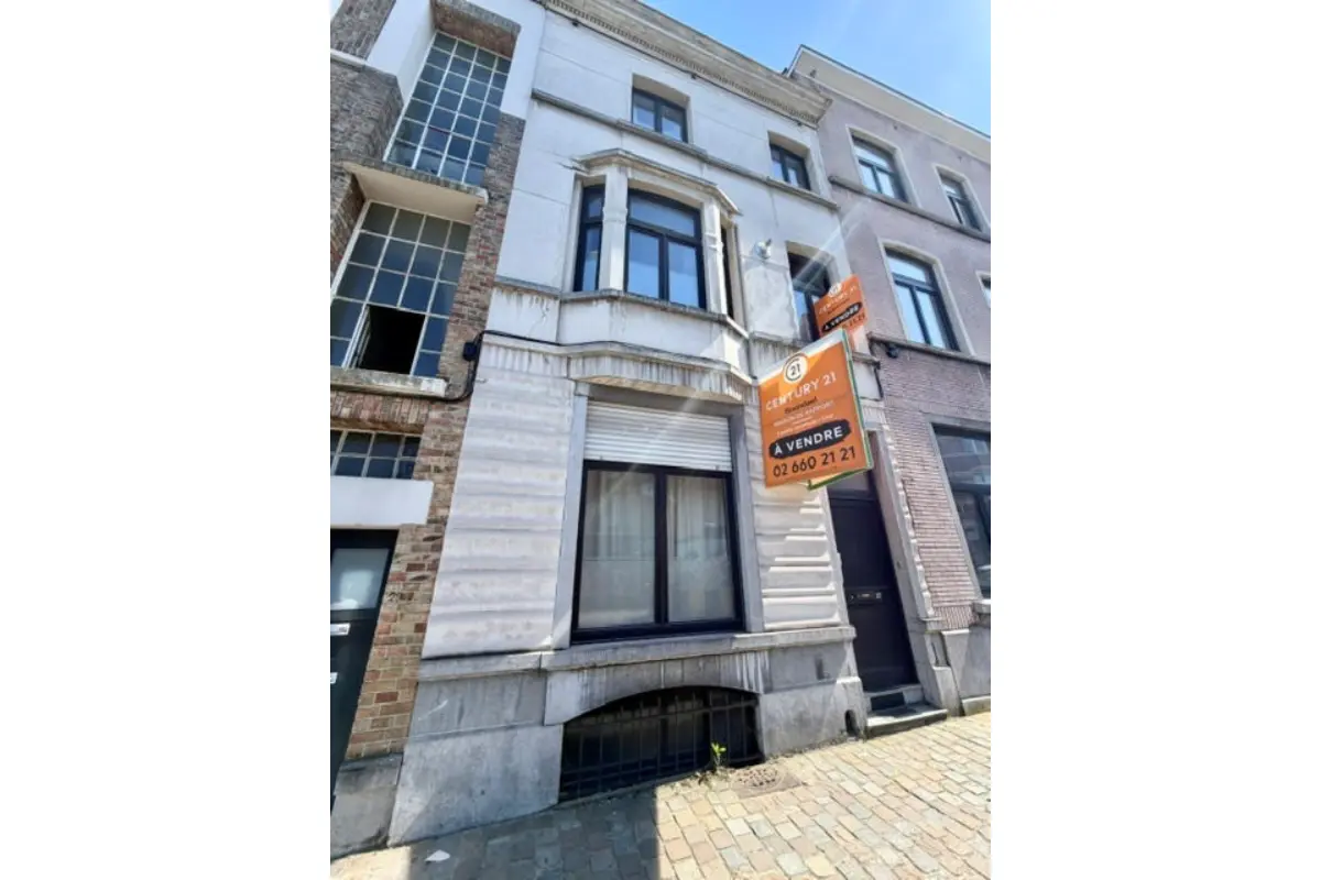 Immeuble de rapport - Immeuble à appartement à vendre à Ixelles 1050 595000.00€ 5 chambres 190.00m² - annonce 783881