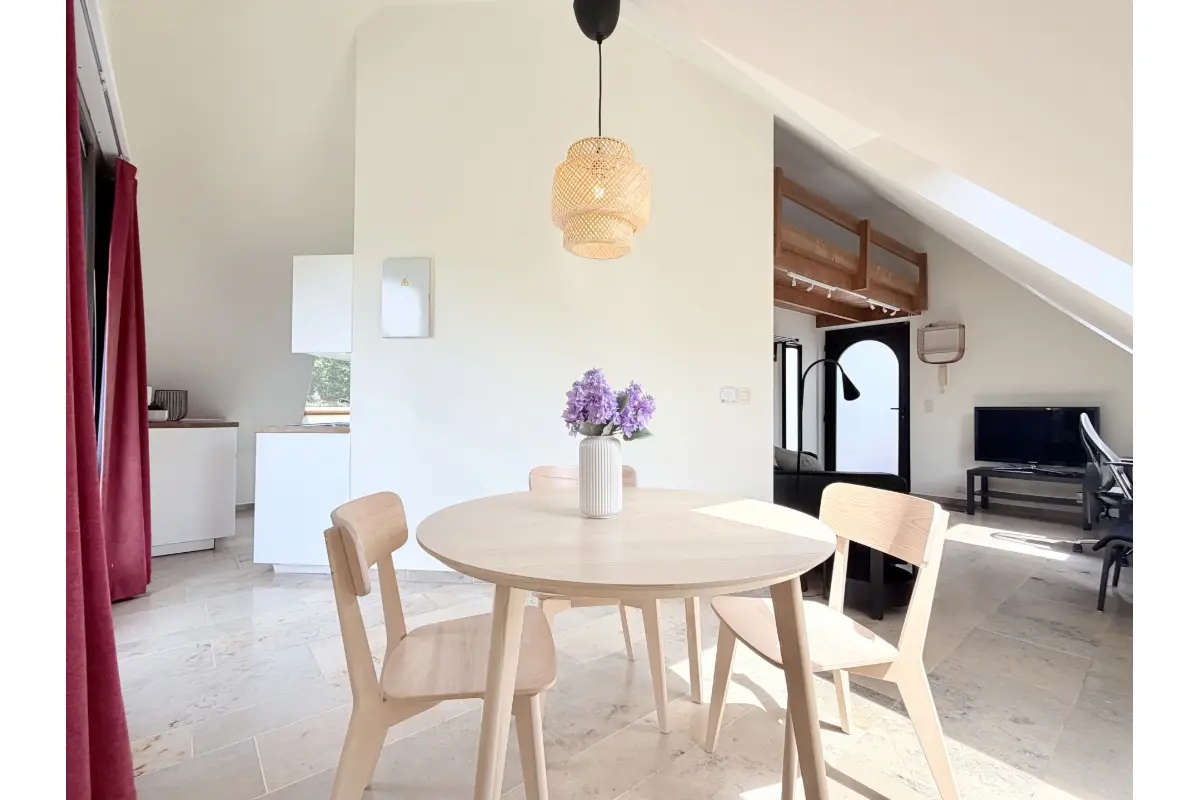 Studio te  huur in Louvain-la-Neuve 1348 850.00€ 1 slaapkamers 46.00m² - Zoekertje 783629