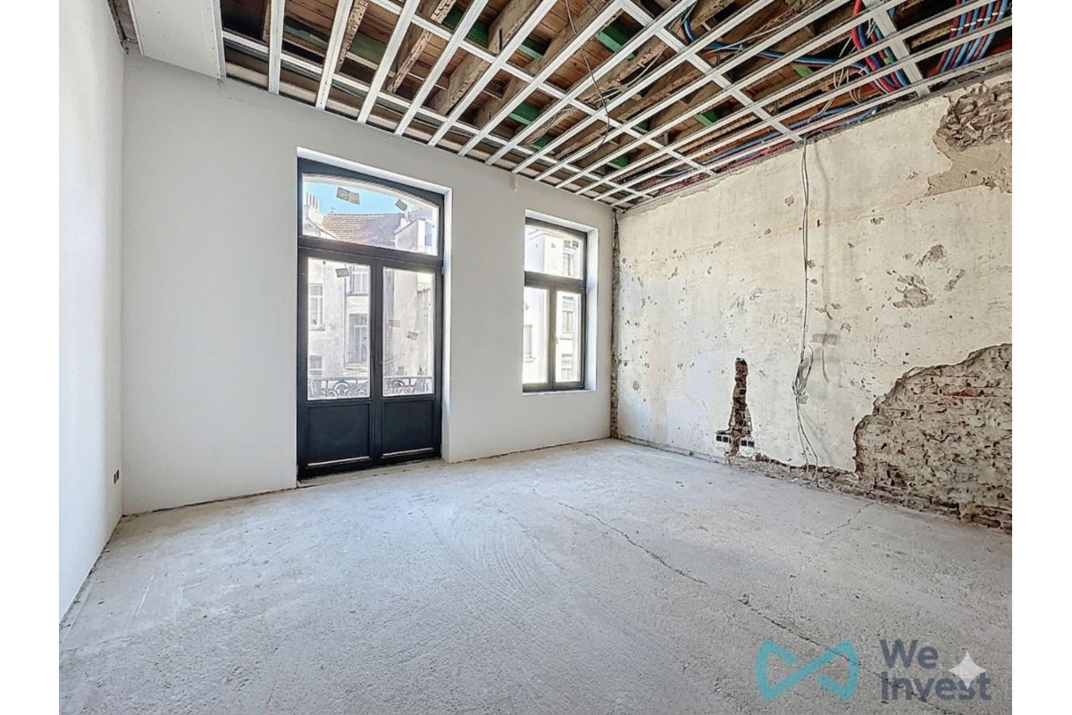 Huis te  in Elsene 1050 675000.00€ 6 slaapkamers 240.00m² - Zoekertje 783451