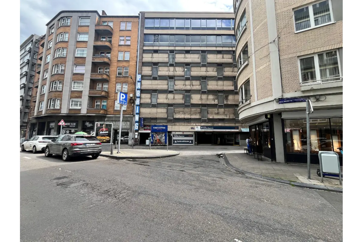 Parking & garage te  koop in Luik 4000 30000.00€  slaapkamers m² - Zoekertje 784960