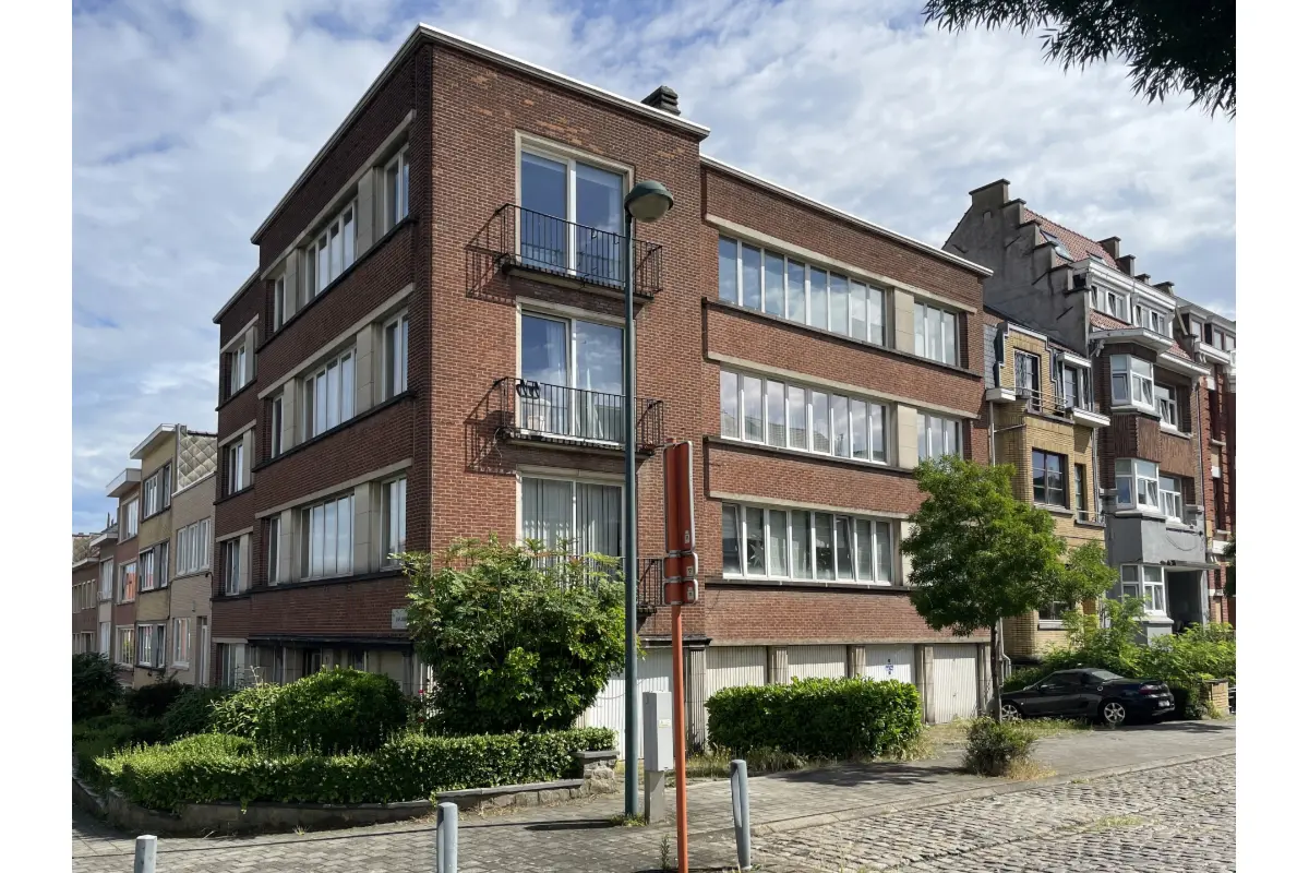 Appartement à  à Woluwe-Saint-Lambert 1200 350000.00€ 2 chambres 97.00m² - annonce 784782