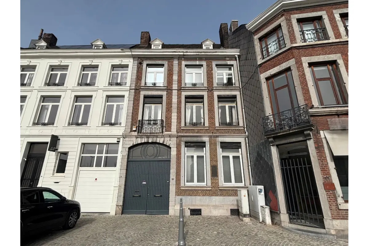 Maison de maître à vendre à Liège 4000 399000.00€ 9 chambres 391.00m² - annonce 784875