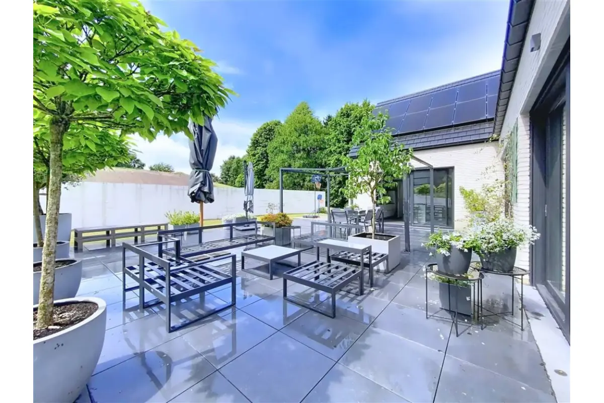 Villa te  in Bousval 1470 1230000.00€ 6 slaapkamers 323.00m² - Zoekertje 785467