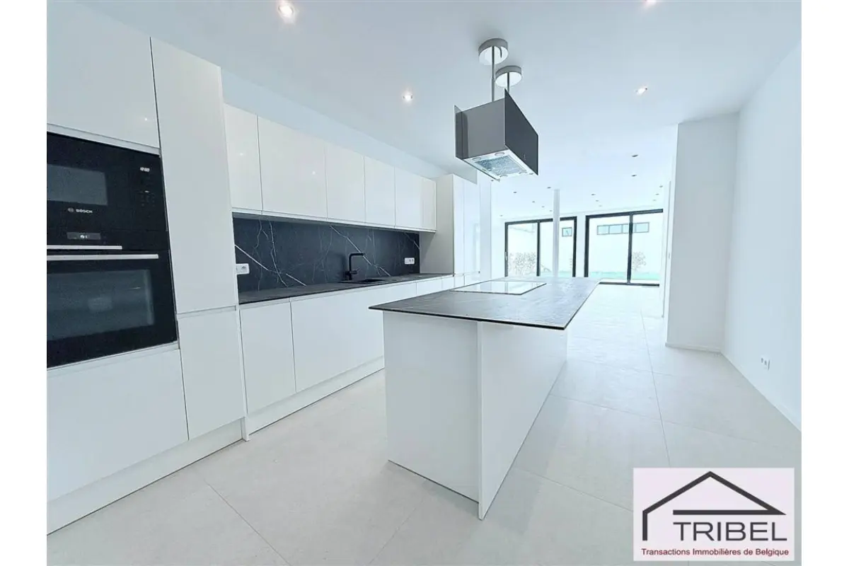 Appartement te  in Ukkel 1180 775000.00€ 2 slaapkamers 176.00m² - Zoekertje 785082