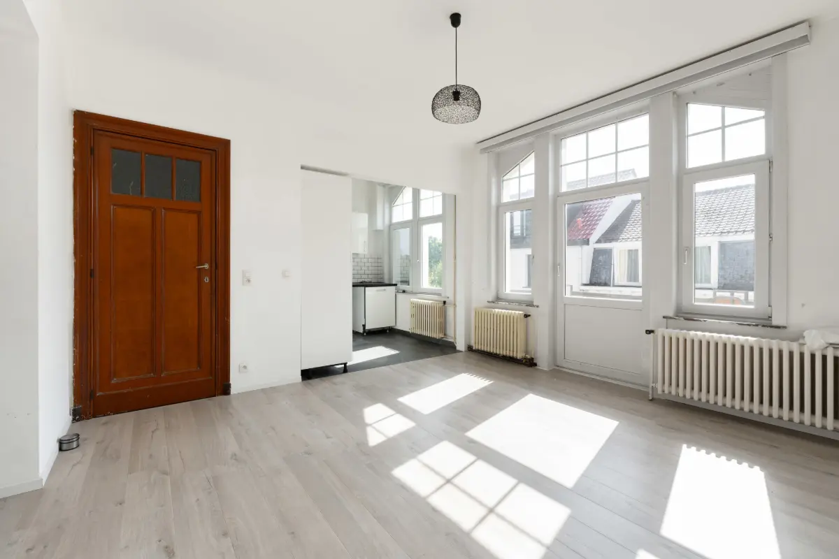 Appartement te  koop in Ukkel 1180 275000.00€ 2 slaapkamers 81.00m² - Zoekertje 784616
