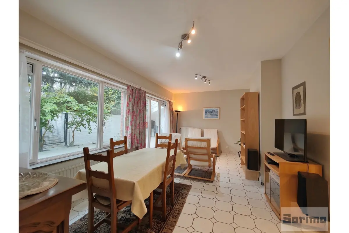 Rez-de-chaussée à louer à Woluwe-Saint-Lambert 1200 1375.00€ 2 chambres 81.00m² - annonce 785160