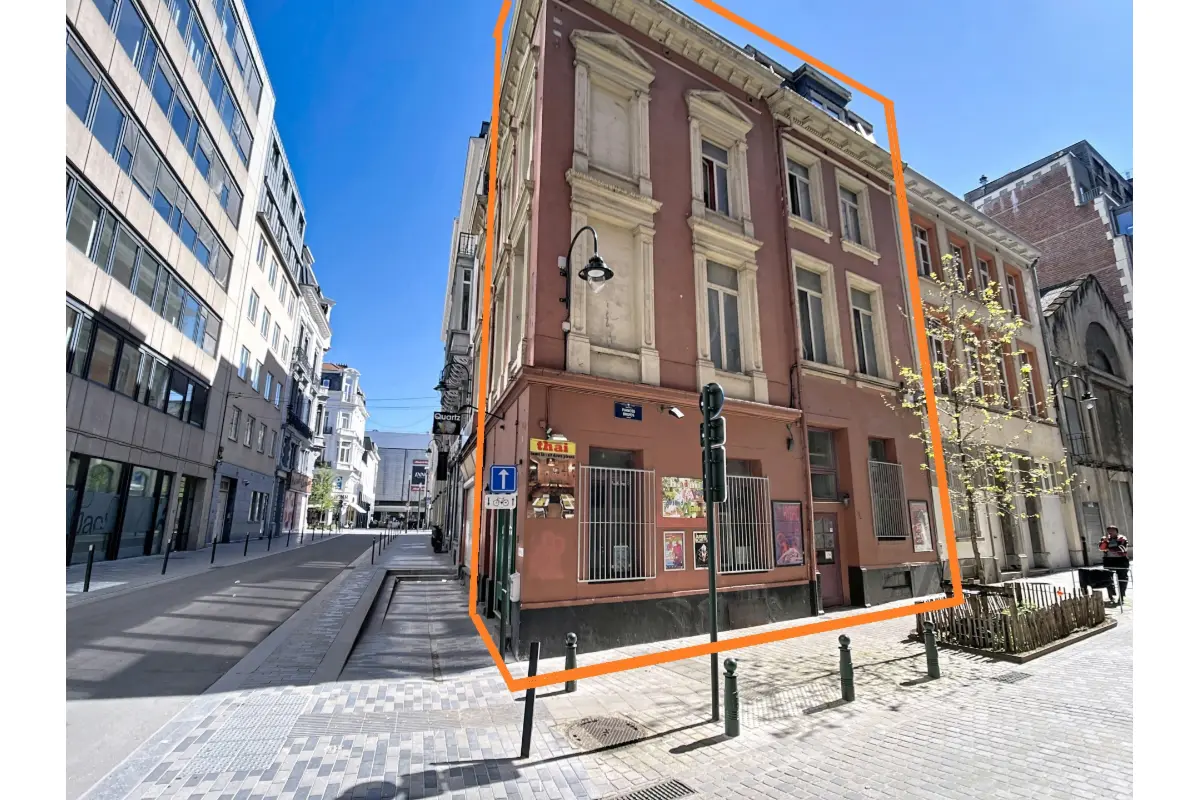 Appartementsgebouw te  koop in Brussel 1000 749000.00€ 0 slaapkamers 240.00m² - Zoekertje 785165
