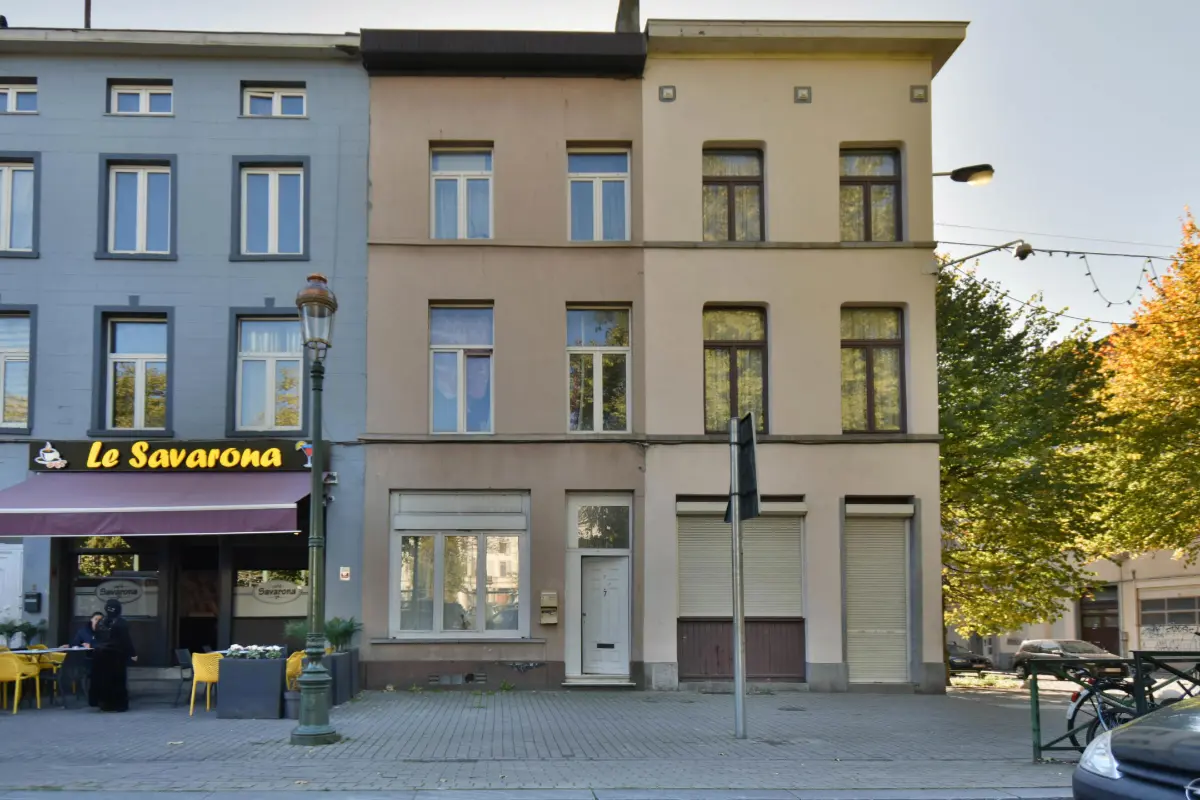 Huis te  in Sint-Jans-Molenbeek 1080 285000.00€ 7 slaapkamers 200.00m² - Zoekertje 785841