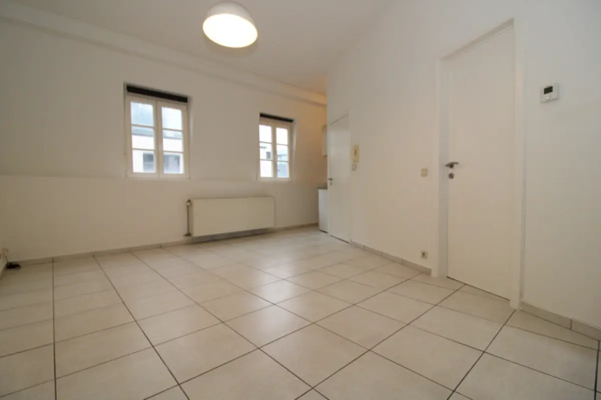 Appartement te  in Elsene 1050 900.00€ 1 slaapkamers 50.00m² - Zoekertje 786206