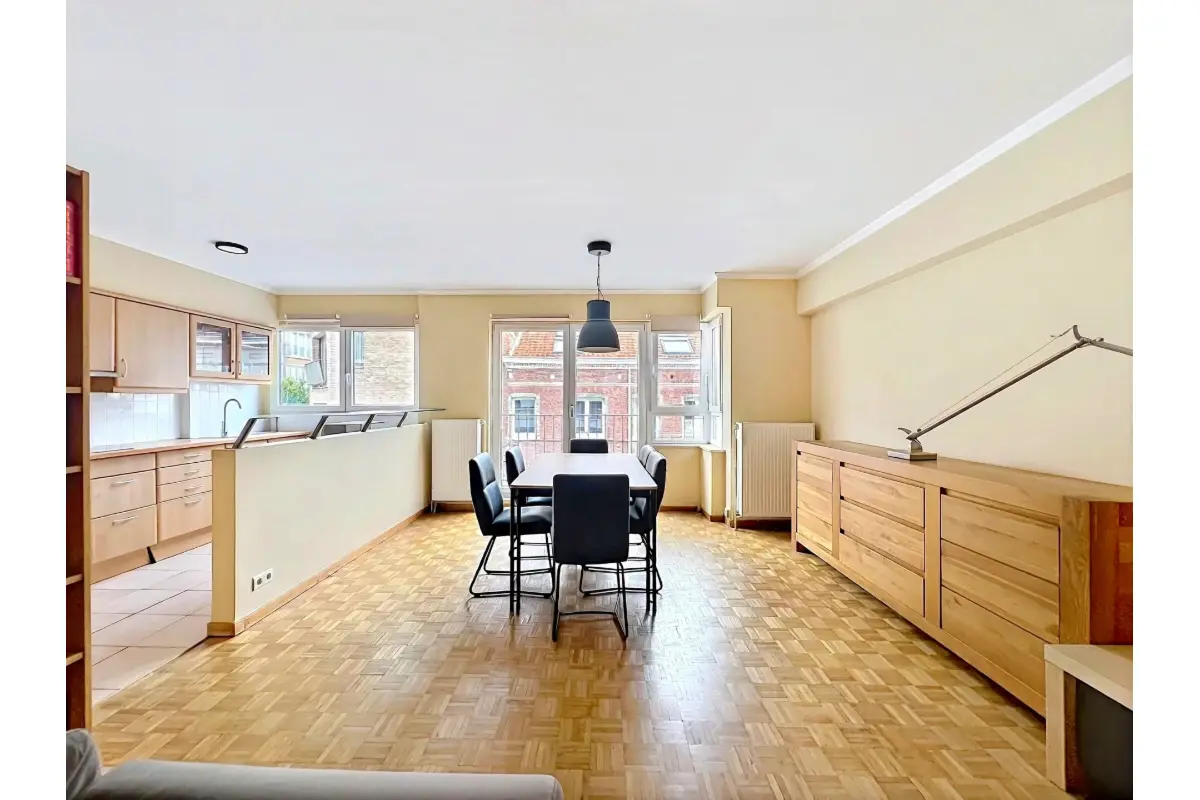 Appartement à louer à Woluwe-Saint-Pierre 1150 1550.00€ 2 chambres 90.00m² - annonce 786434