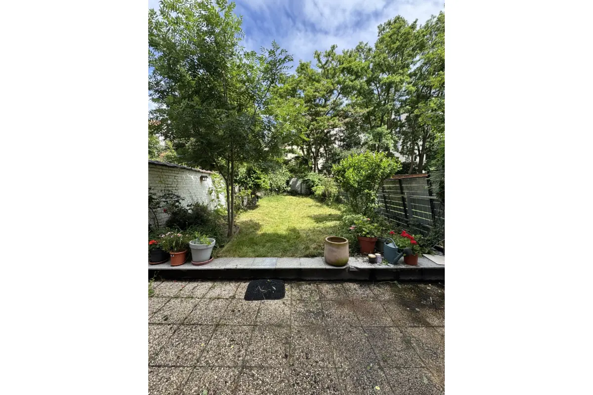 Appartement te  huur in Vorst 1190 1650.00€ 2 slaapkamers 94.00m² - Zoekertje 786193