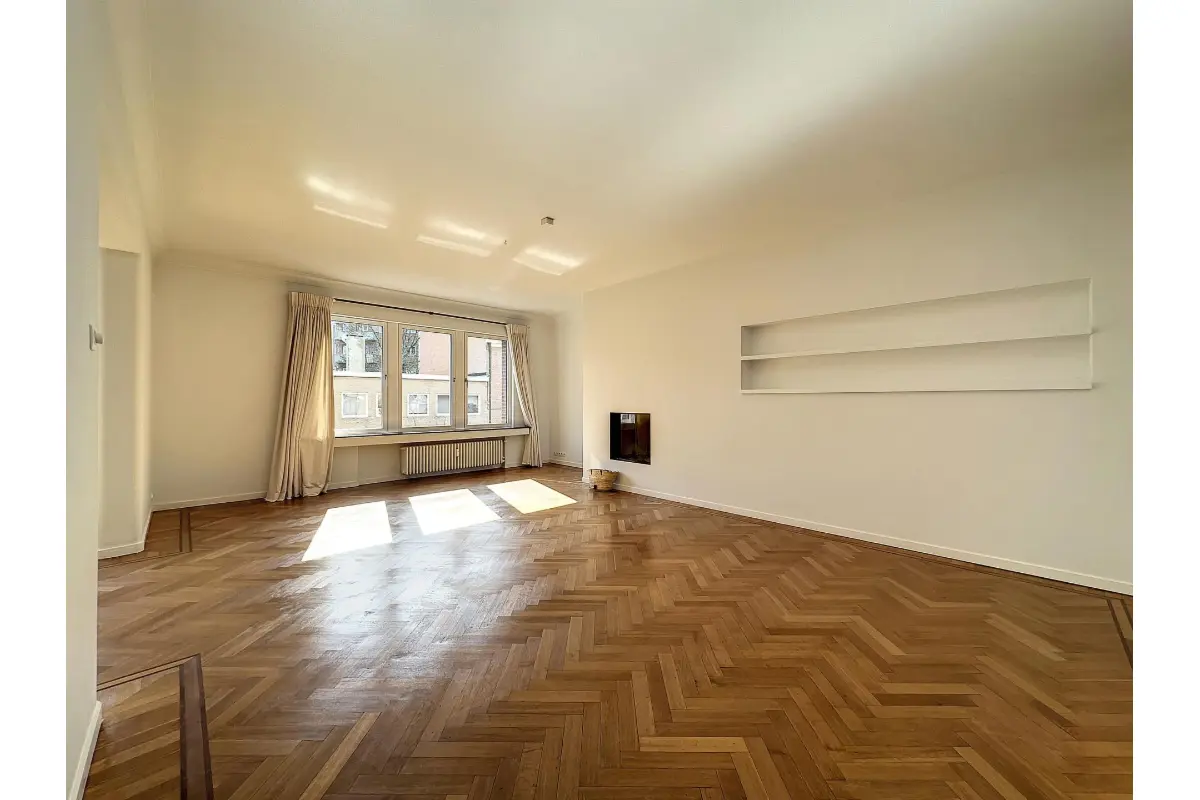 Appartement te  huur in Ukkel 1180 3500.00€ 4 slaapkamers 295.00m² - Zoekertje 785558