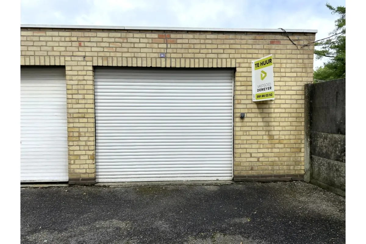 Parking / garage à louer à Roulers 8800 90.00€  chambres m² - annonce 786446