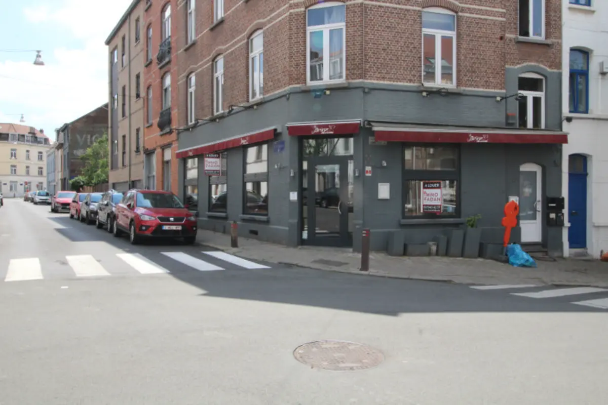Handelszaak te  in Ukkel 1180 2650.00€  slaapkamers 145.00m² - Zoekertje 785622