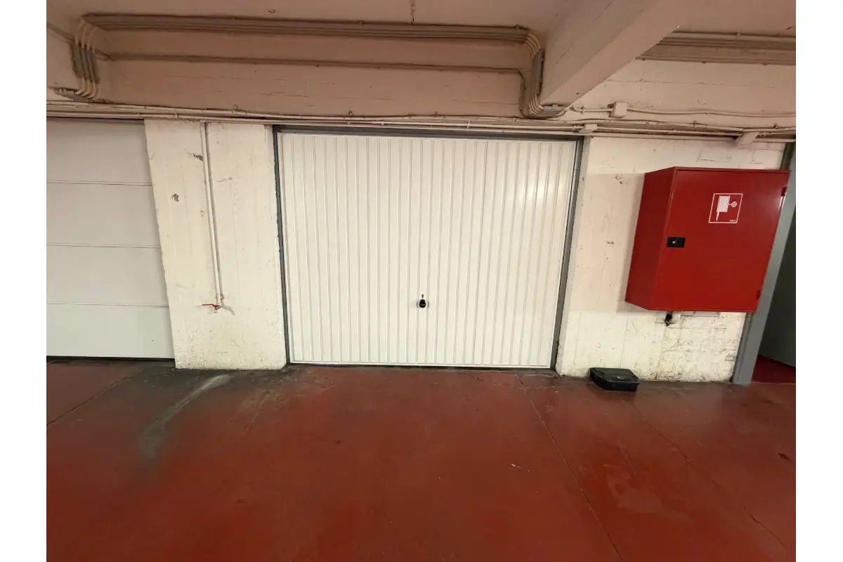 Box à louer à Woluwe-Saint-Lambert 1200 150.00€  chambres m² - annonce 786137