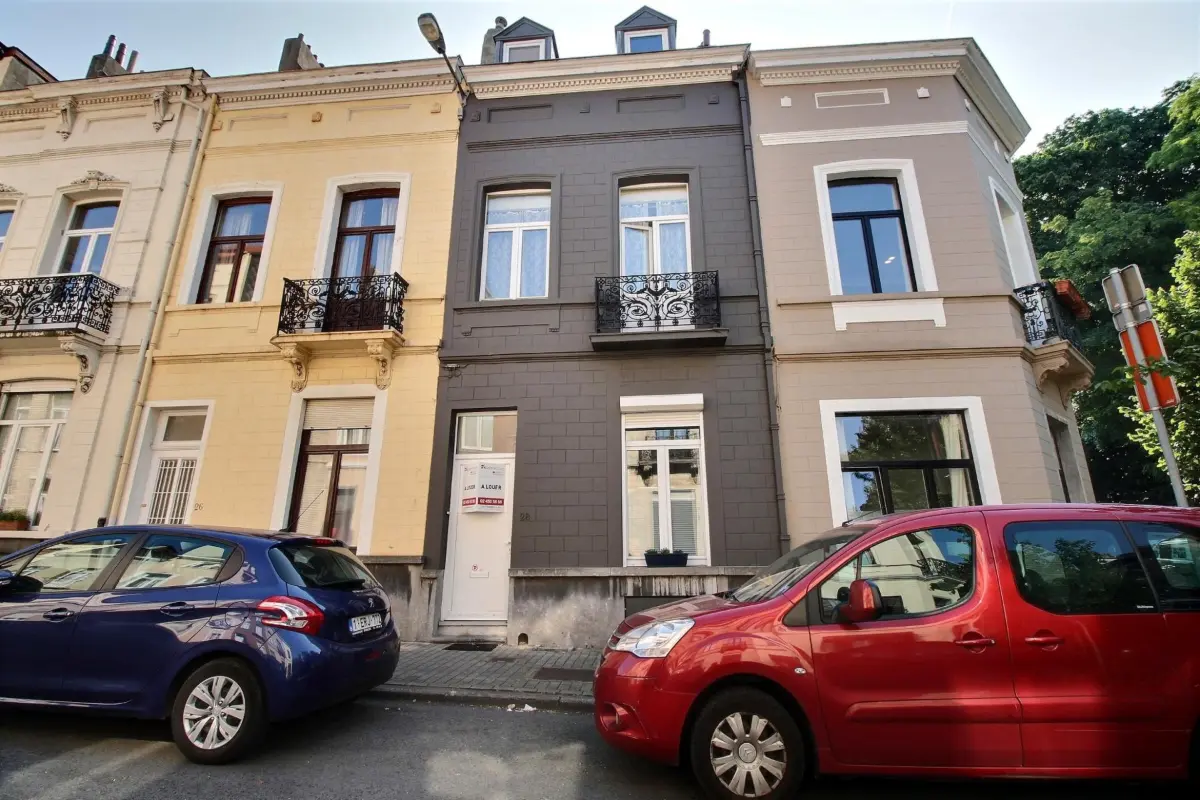 Maison à  à Etterbeek 1040 2500.00€ 3 chambres 180.00m² - annonce 785838