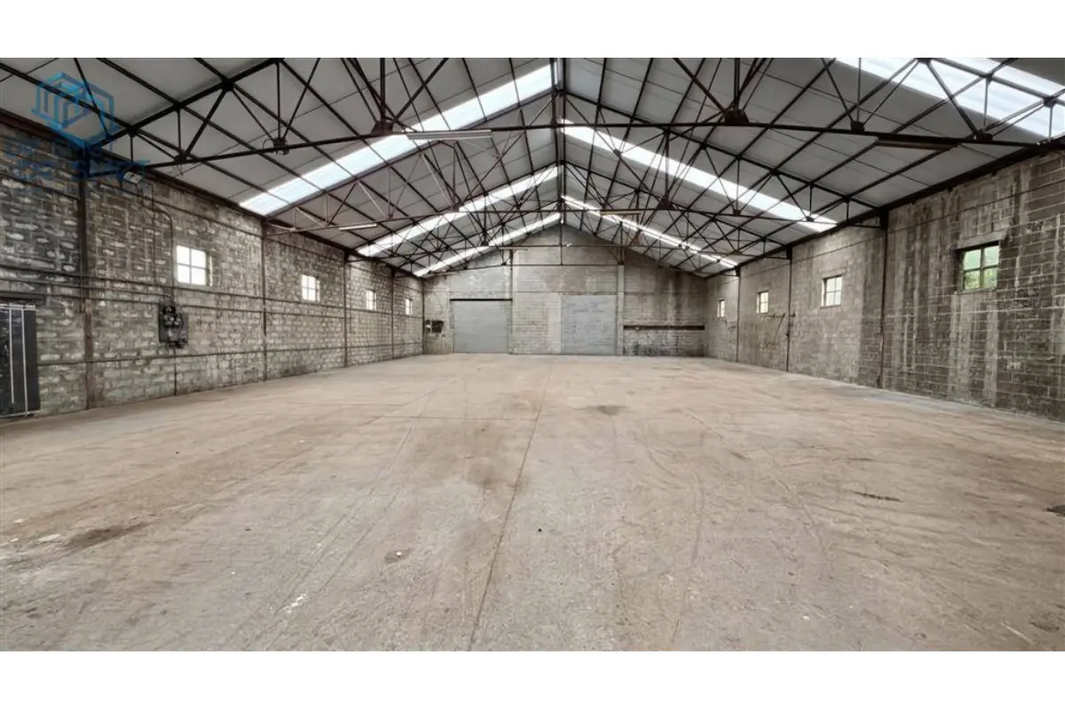Commerce à louer à Lierde 9570 1500.00€  chambres 556.50m² - annonce 785675