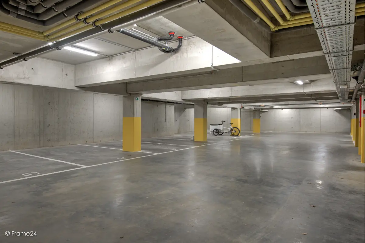 Parking & garage te  koop in Gent 9000 39000.00€  slaapkamers m² - Zoekertje 785583