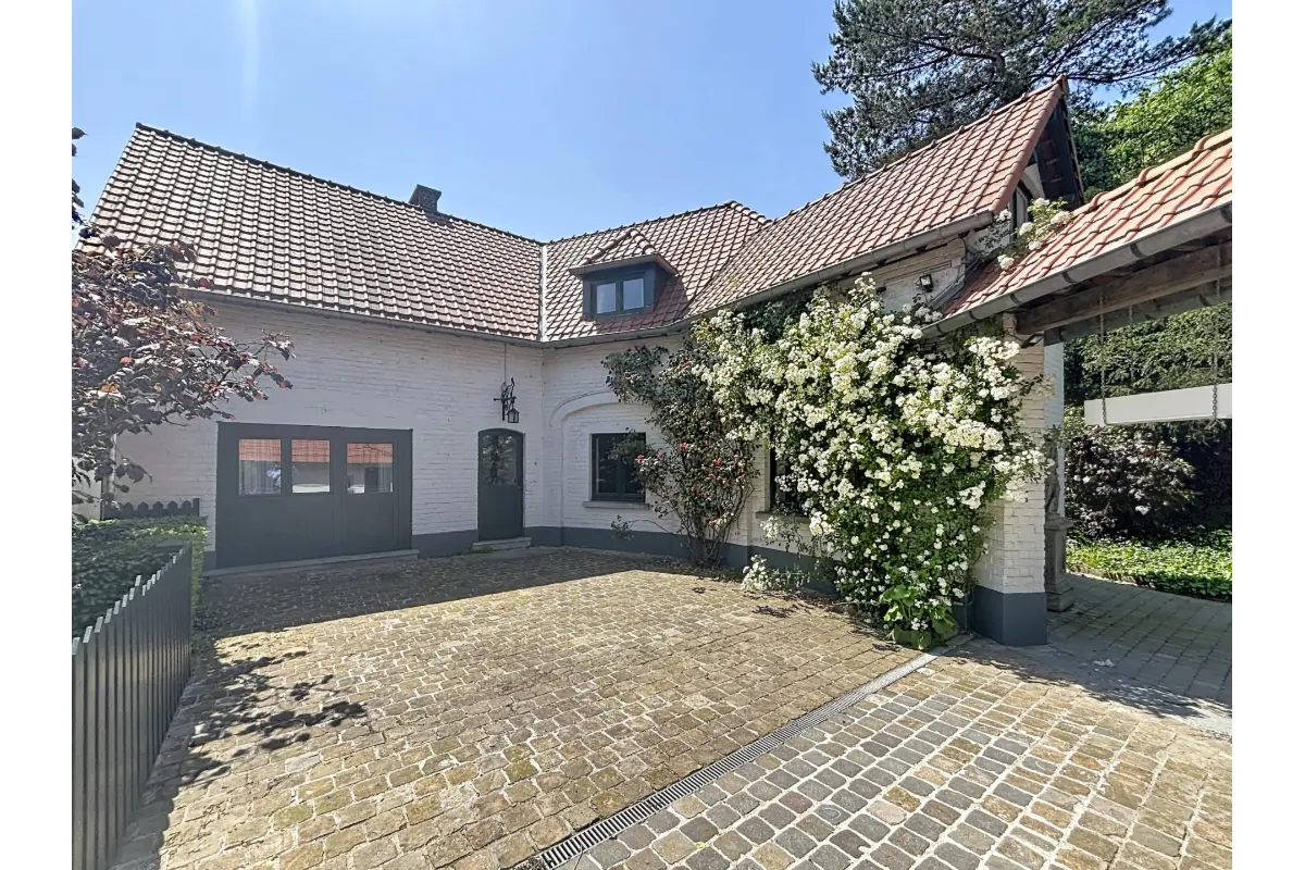 Maison à vendre à Woluwe-Saint-Pierre 1150 1195000.00€  chambres 236.00m² - annonce 786429