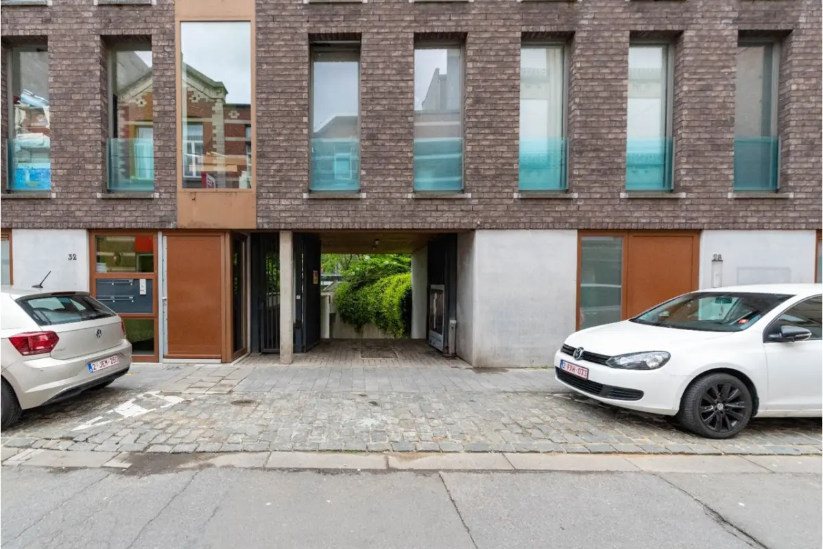 Parking & garage te  koop in Antwerpen 2060 47000.00€  slaapkamers m² - Zoekertje 786083