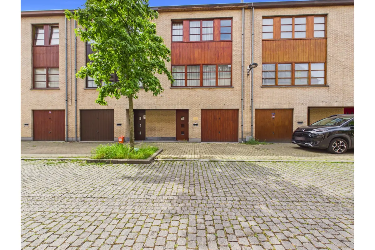 Maison à louer à Ganshoren 1083 3300.00€ 4 chambres 225.00m² - annonce 786537