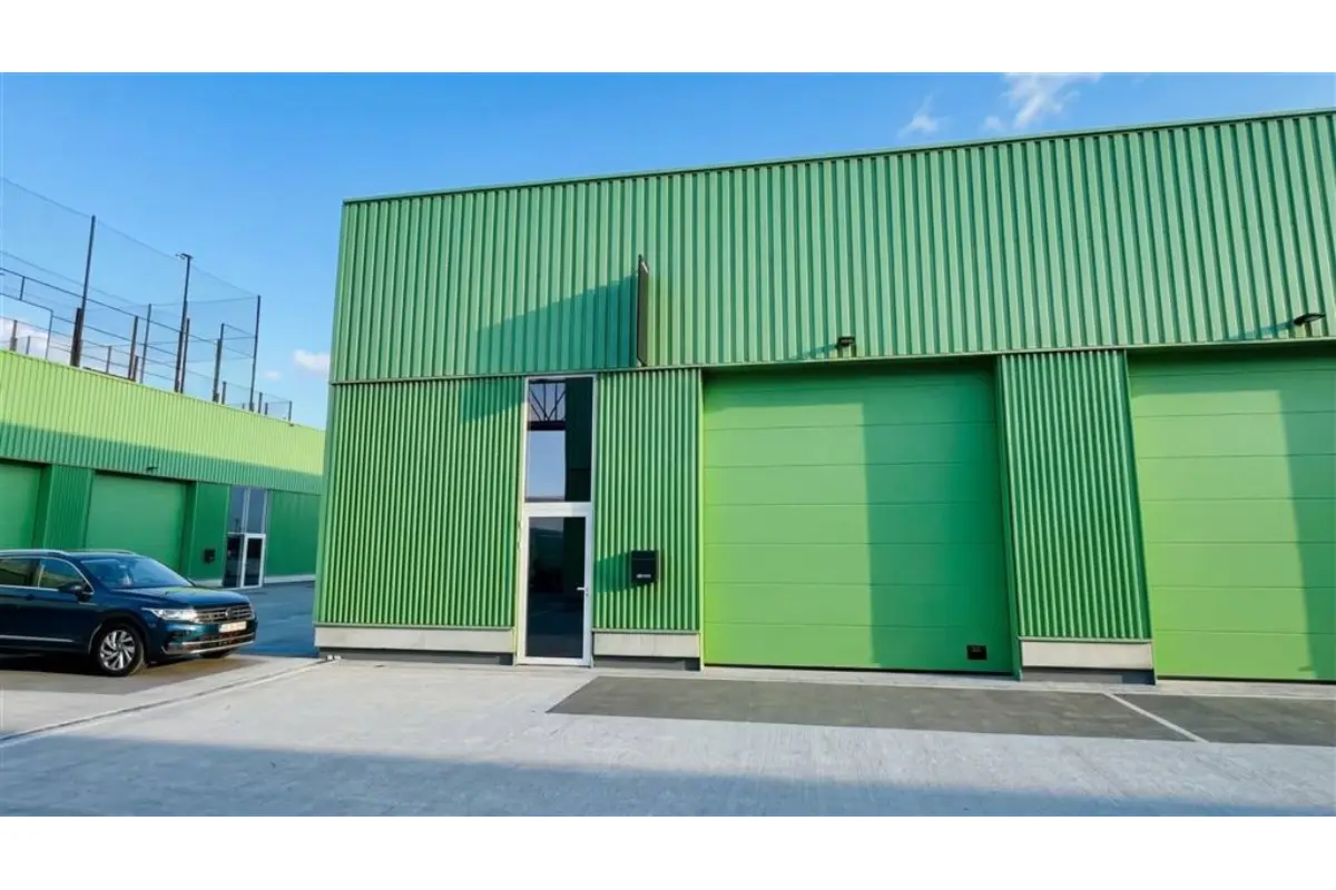 Commerce à louer à Grand-Bigard 1702 1540.00€  chambres 177.00m² - annonce 786540