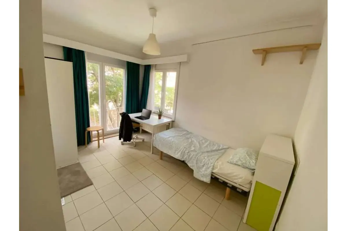 Appartement te  huur in Vorst 1190 926.00€  slaapkamers 13.00m² - Zoekertje 786521