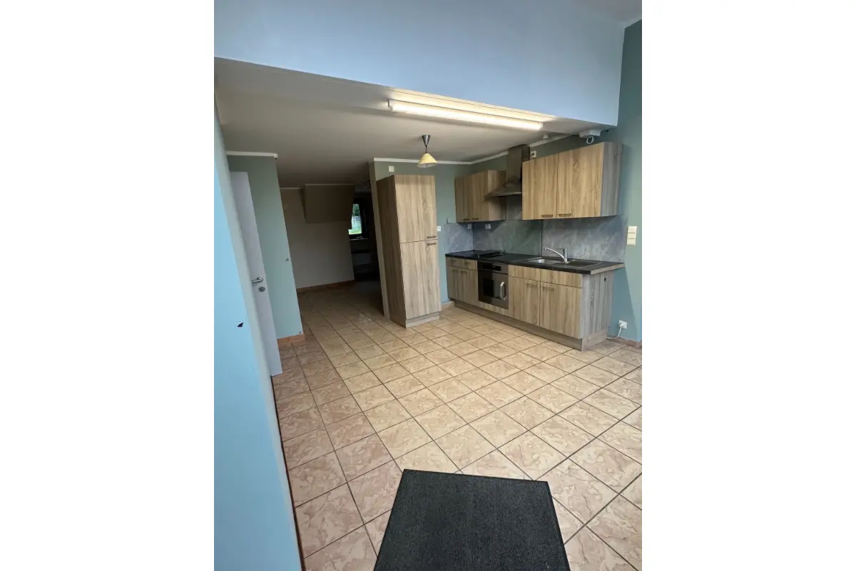 Rez-de-chaussée à louer à Sirault 7332 700.00€ 1 chambres 50.00m² - annonce 786771