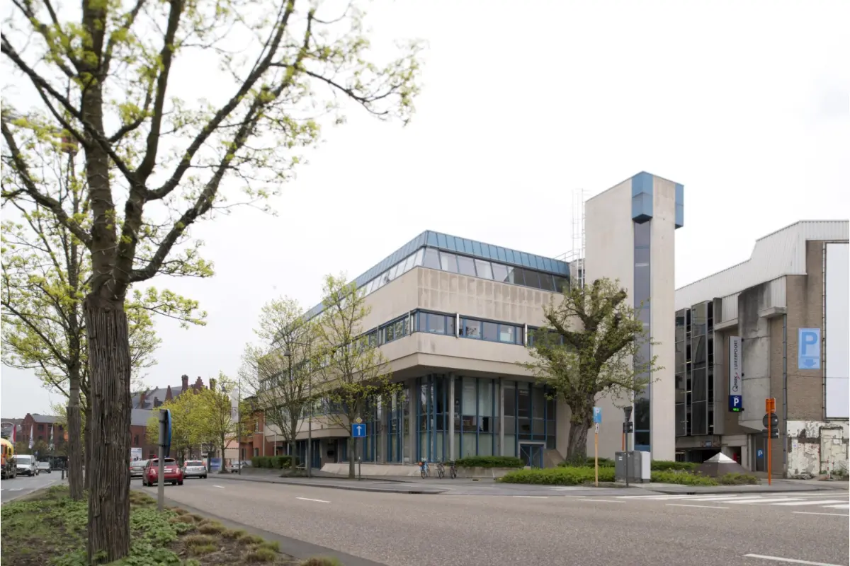 Commerce à louer à Hasselt 3500 4600.00€  chambres 603.00m² - annonce 786816