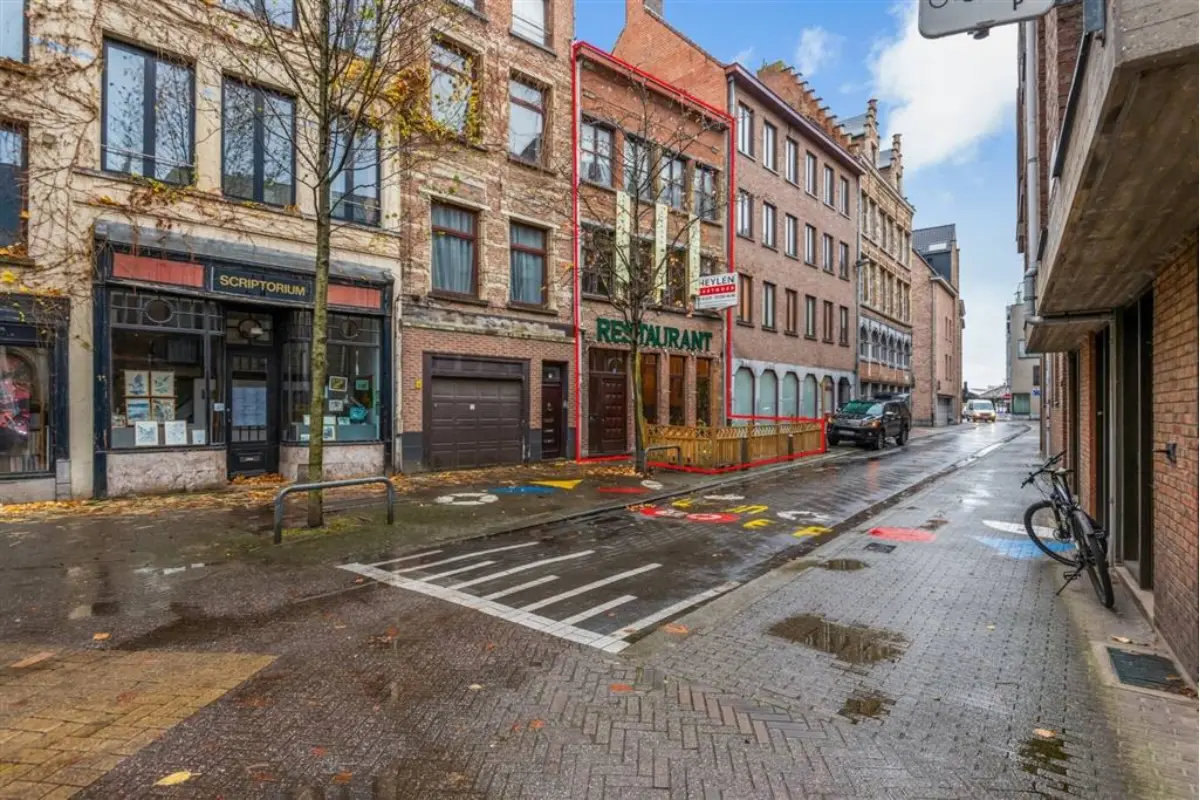 Handelszaak te  koop in Antwerpen 2000 499000.00€ 2 slaapkamers 220.00m² - Zoekertje 787102