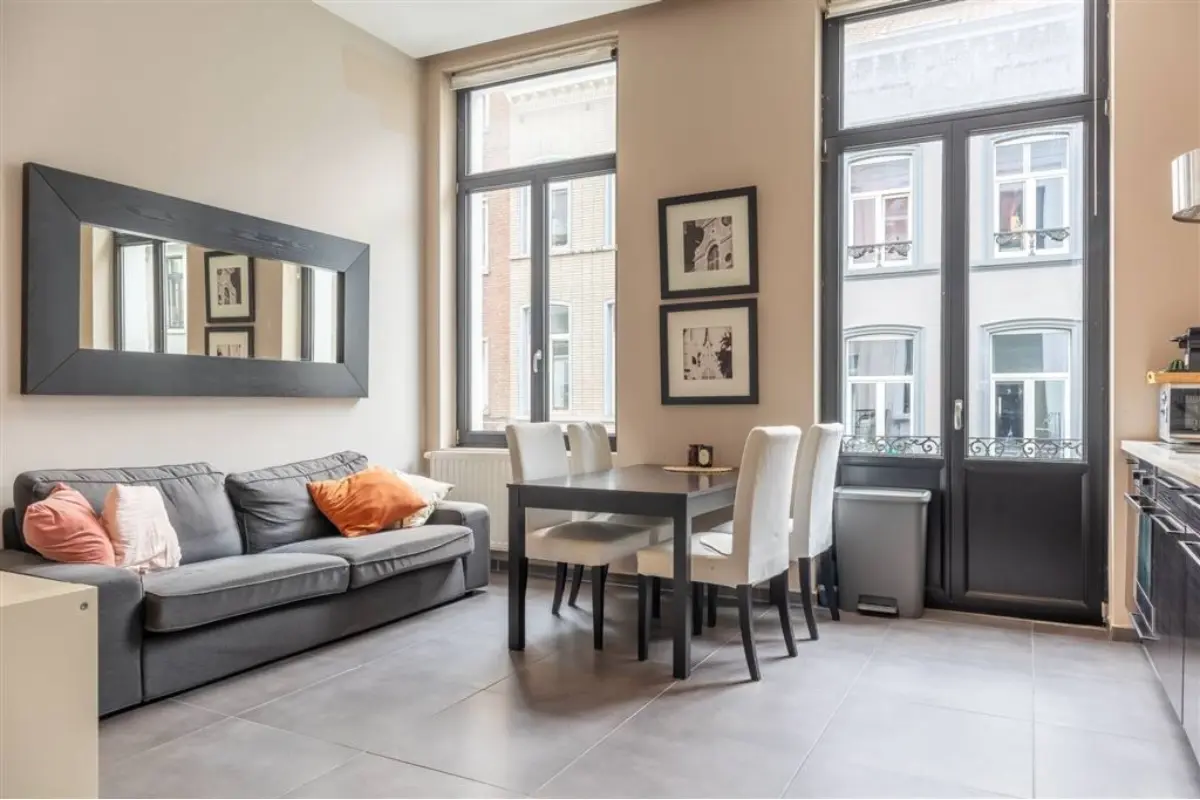 Handelszaak te  koop in Elsene 1050 1050000.00€ 4 slaapkamers 230.00m² - Zoekertje 787539