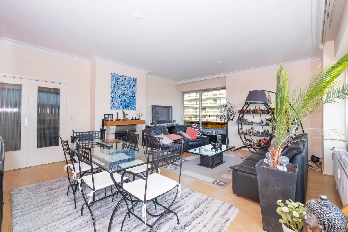 Appartement te  koop in Ukkel 1180 380000.00€ 3 slaapkamers 120.00m² - Zoekertje 787442
