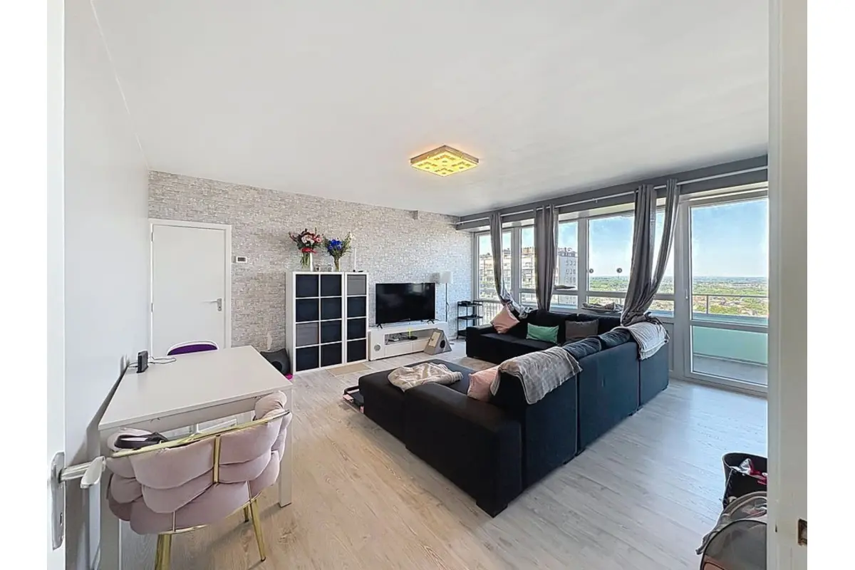 Appartement à vendre à Molenbeek-Saint-Jean 1080 299000.00€ 2 chambres 90.00m² - annonce 787062