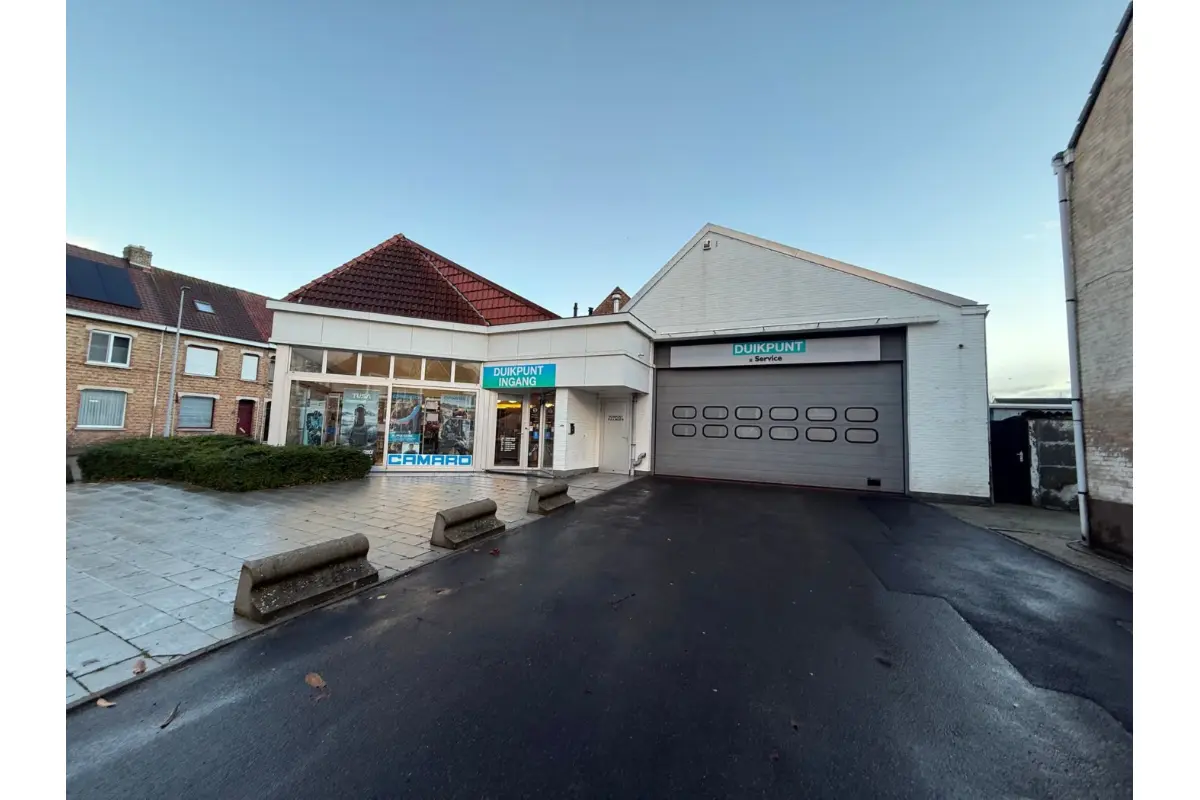 Autre à vendre à Sint-Andries 8200 545000.00€  chambres 380.00m² - annonce 787647